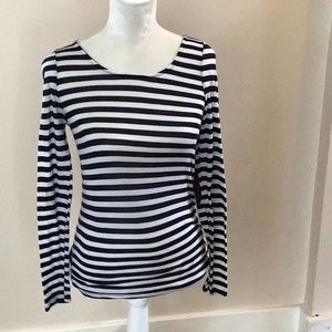 Small top with elbow patches